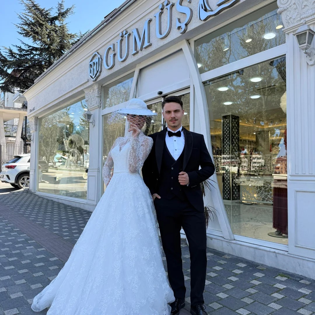 Gümüşler Giyim Gelinlik&Damatlık kır düğünü mekanı — Merkez
