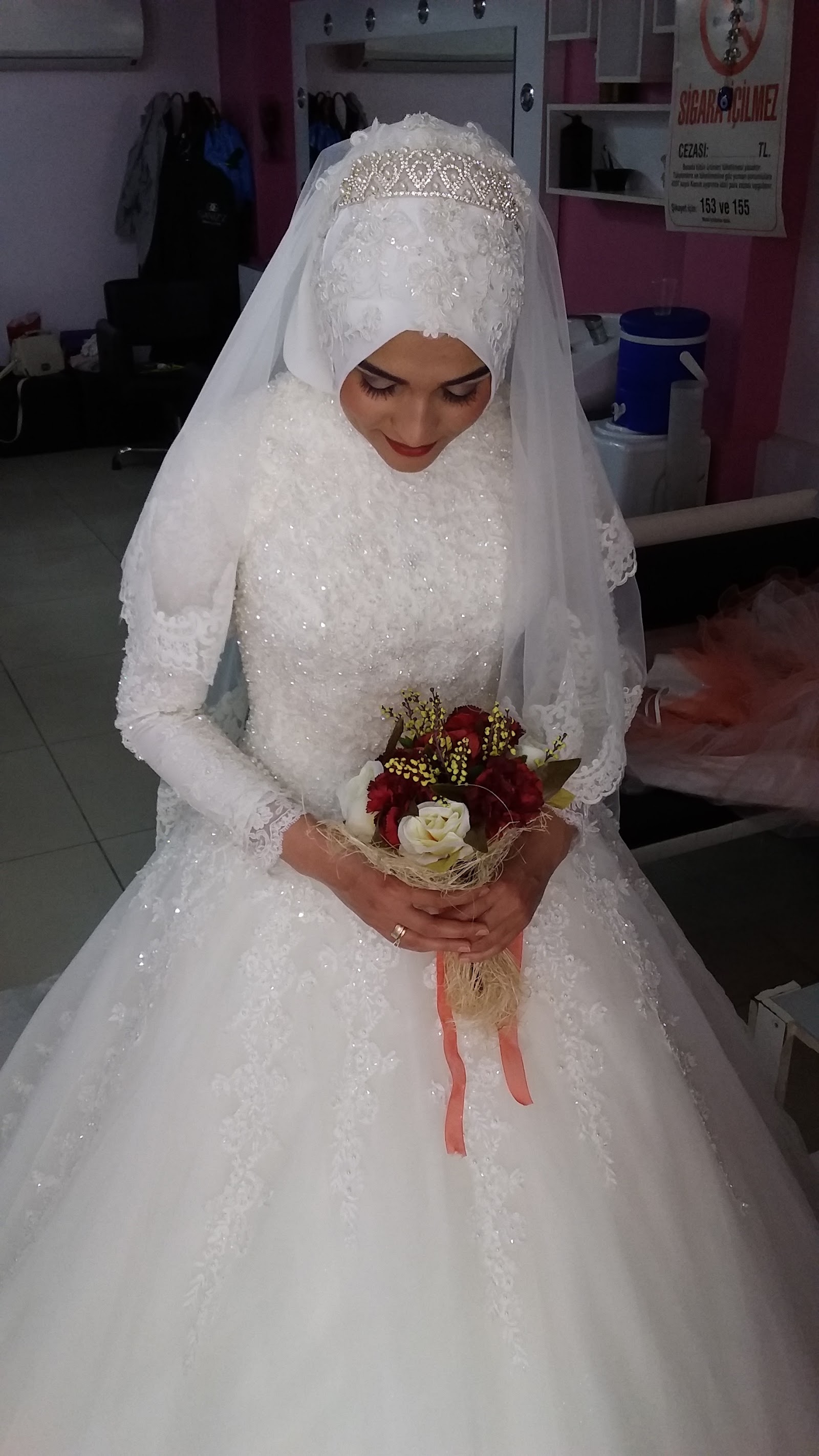 Meltem Bayan Kuaförü Ve Güzellik Merkezi